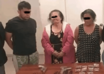 Filtran foto de Carlota “N” detenida con drogas en Chalco, Edomex