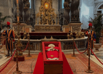 Últimas horas para despedir al Papa Francisco