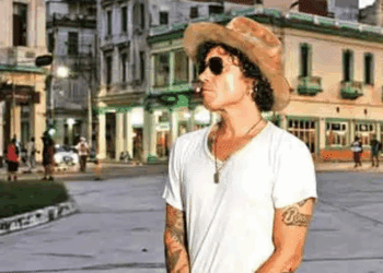Bunbury reinterpreta el folclor en ‘Cuentas pendientes’