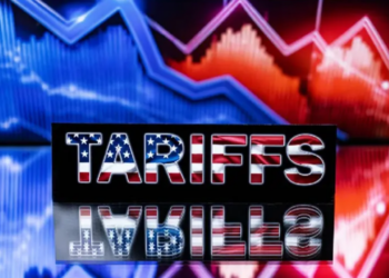 Trump ignora las consecuencias de aranceles; responsabiliza a China de la caída bursátil