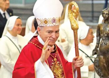Cardenal Aguiar lavará pies a buscadoras en Jueves Santo