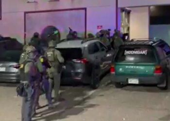 Redada en club de Colorado deja más de 100 migrantes detenidos