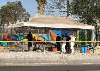 Buscan restos humanos en excampamento de migrantes en CDMX