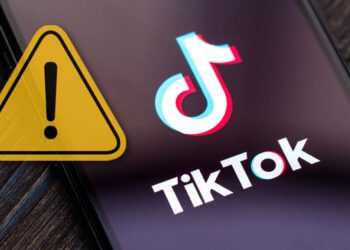 Niña queda en coma tras explotar juguete en el microondas