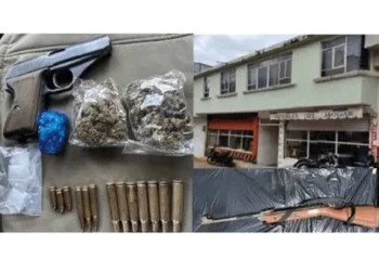 Alcalde de Cuautempan bajo investigación tras hallazgo de armas y drogas