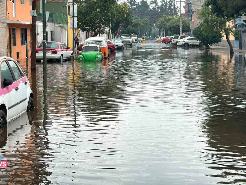 Inundaciones en GAM y Venustiano Carranza son provocadas por fugas