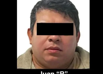 fue entregado en el Aeropuerto Internacional de la Ciudad de México a agentes estadounidenses para su traslado a ese país