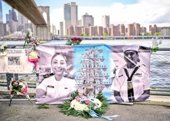 Homenaje en Nueva York a víctimas de buque Cuauhtémoc