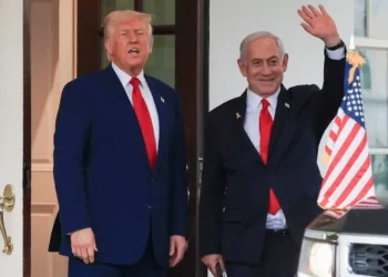 Trump insta a Netanyahu a abstenerse de atacar Irán