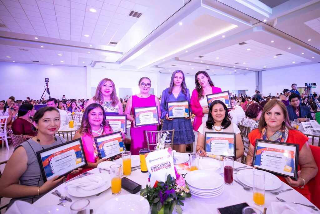 Reconoce Gobernadora labor de Educadoras y Educadores de Guanajuato