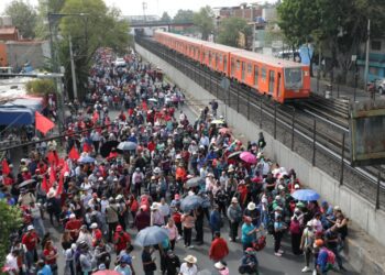 Sheinbaum descarta reunión con la CNTE
