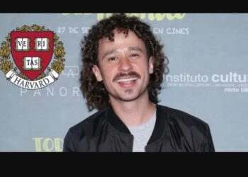 Luisito Comunica ofrece charla en Harvard y revive icónica foto de Obama