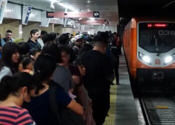 Aumentan reportes de pinchazos en el Metro; adolescente denuncia somnolencia tras ataque