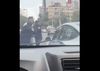 Asalto en Polanco: falso atropello y robo a conductor de Tesla