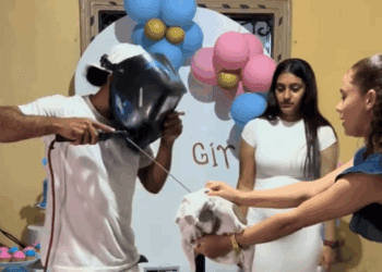 Revelación de género con soldadura se vuelve viral por su estilo herrero y nube de humo