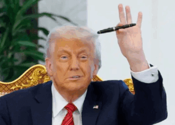 Trump elimina sanciones a Siria y sugiere restablecer nexos con Israel