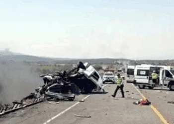 Colisión múltiple en autopista de Puebla deja 21 personas sin vida