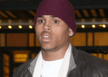 Detienen en Reino Unido a Chris Brown por presunta agresión ocurrida durante su gira de 2023