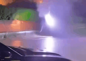 Aparece en Nueva York raro rayo globular y su video sorprende a científicos y espectadores