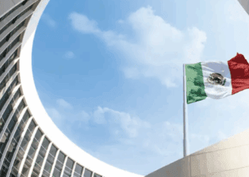 Senado eleva más de 40% su gasto en comidas y seguros