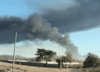 Incendio en predio de Mazatlán revela almacenaje ilegal de combustible