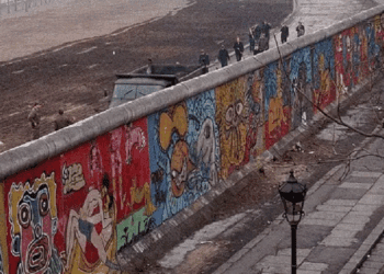 Trump acusa a Alemania de levantar un nuevo “muro” tras vigilancia a partido AfD