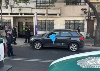 Investigan a policías capitalinos por manejo irregular tras homicidio de funcionarios