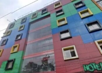 Investigan muerte de un hombre en habitación de hotel en Coyoacán