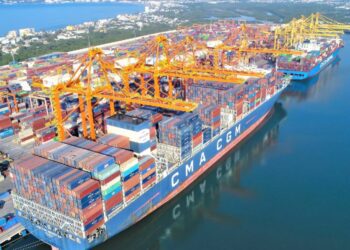 Manzanillo, la batalla por el puerto comienza