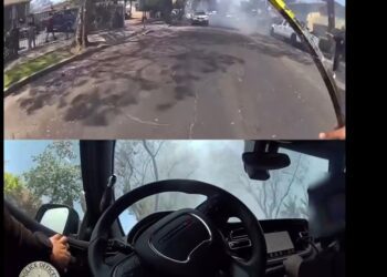 Oficiales y civil salvan a conductor atrapado en vehículo en llamas en Fullerton