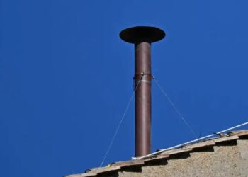 Sin acuerdo en El Vaticano: primer día del cónclave concluye con humo negro