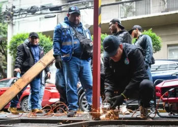 Retiran pérgolas de restaurantes en la Nápoles