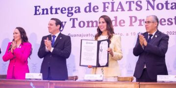 Entrega Gobernadora Libia Dennise FÍATS Notariales