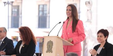 Reconoce Libia Dennise la relevancia histórica y cultural de Apaseo el Grande, al conmemorar su quinto centenario