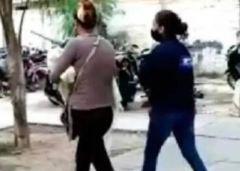 Detienen a mujer por agredir a su bebé y enviar videos al padre