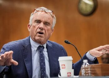 Destituyen asesores de vacunas en EU