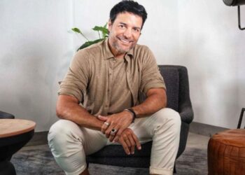 Chayanne manda mensaje por el Día del Padre