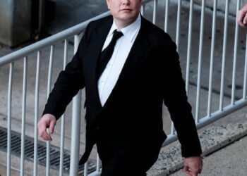 Elon Musk arremete contra el plan fiscal de Trump