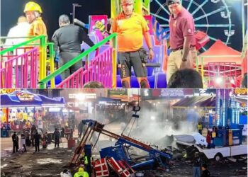 Falla en juego mecánico deja siete menores heridos