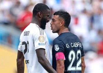 Gustavo Cabral investigado por insulto racista