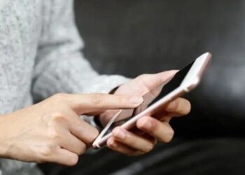 ¿Espían tu cámara del celular? Señales de alerta y cómo protegerte