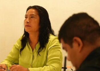 Alcaldesa de Acapulco rechaza fiscalización estatal de $898 millones; enfrenta denuncia