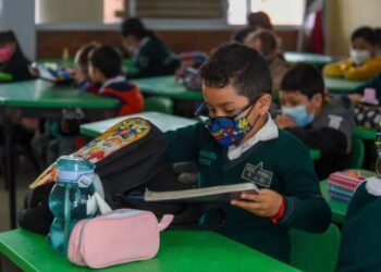 SEP publica calendario escolar 2025-2026 con más días de descanso