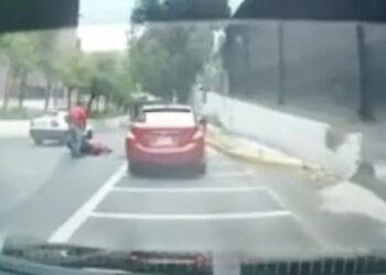 Captan choque en cadena en Tlalnepantla; video desata debate en redes