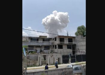 Explosión en talleres de pirotecnia sacude Tultepec: un muerto y nueve heridos