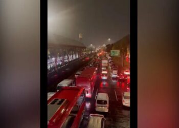 Hundimientos y riesgo de inundación afectan Calzada Zaragoza