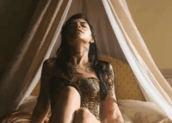 Cazzu responde a críticas con nueva fecha en CDMX tras agotar entradas en preventa