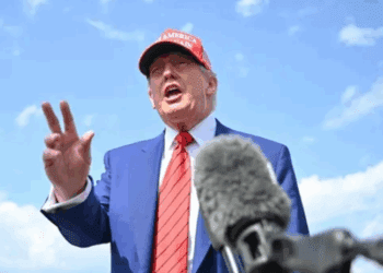 Trump fija plazo máximo de dos semanas para decidir si lanza ataque contra Irán