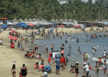 Turismo en Guerrero resiste pese al mal clima
