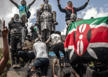 Nueva jornada de violencia en Kenia deja muertos y cientos de heridos